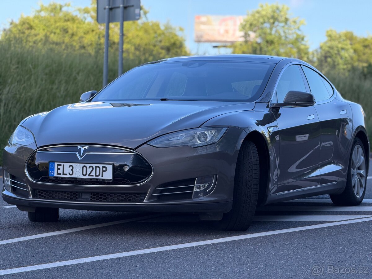Tesla S90D🔋 - 2