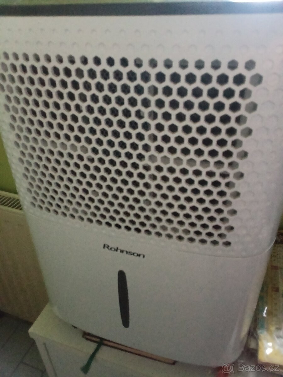 Prodám odvlhčovač - 2