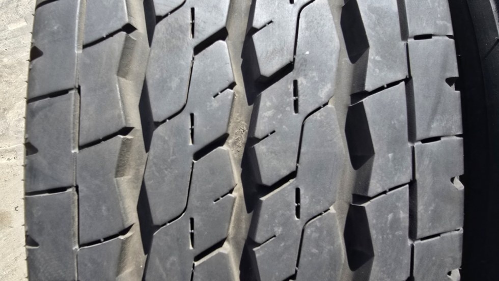 Letní pneu 215/70/15c Firestone - 2