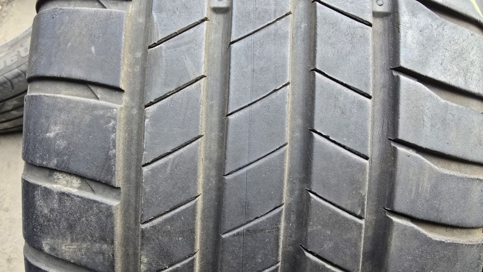 Letní pneumatiky 215/55/17 Bridgestone - 2