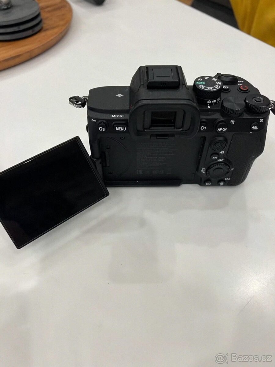 Sony Alpha A7 IV - 2