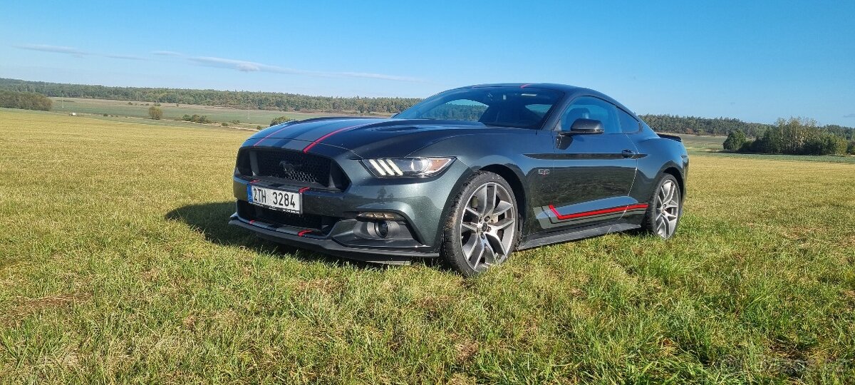 Ford Mustang 5.0 GT - 2