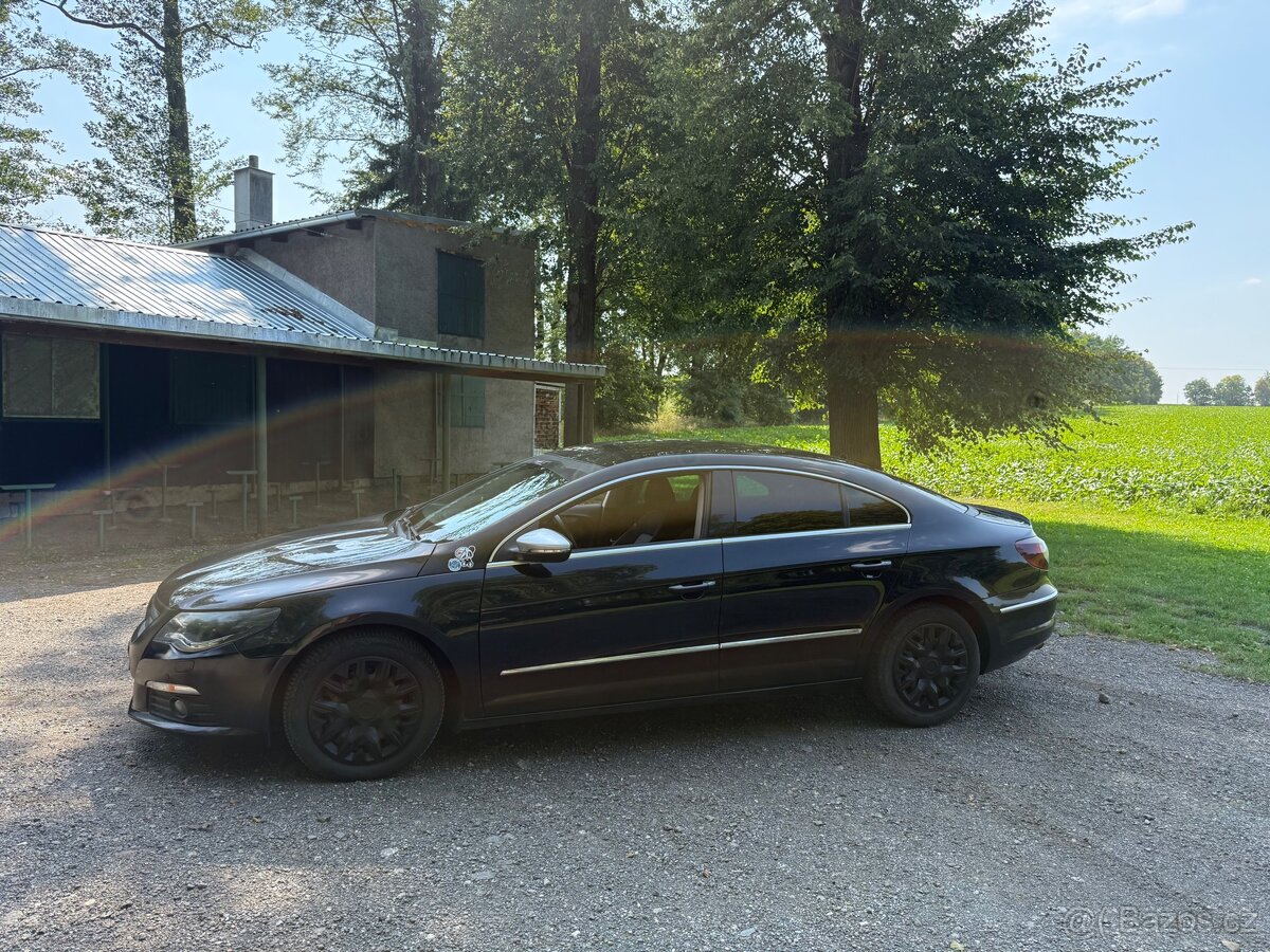 VW Passat CC 2.0tdi - 5míst - 2