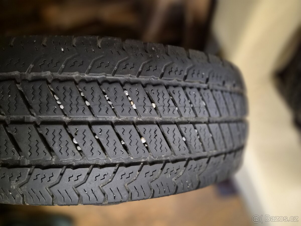 205/65R16C - 2