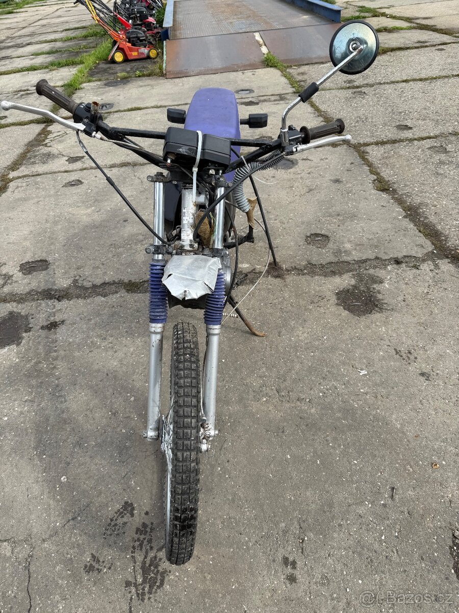 Moto. Cross