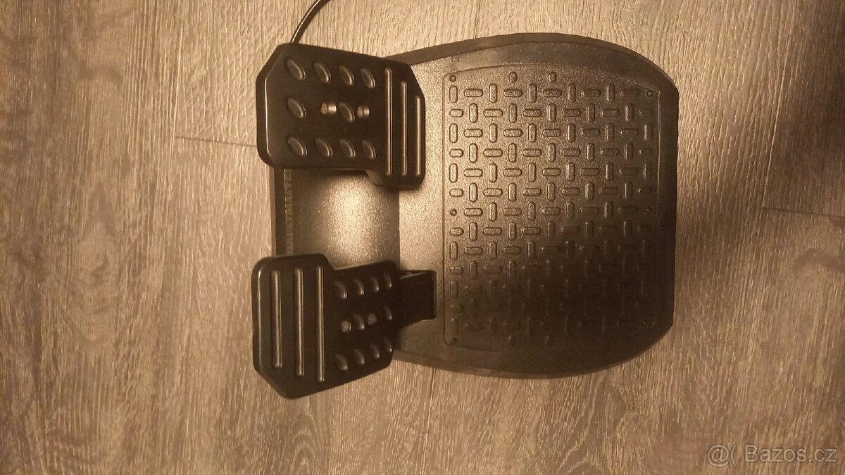 Volant s pedály Thrustmaster pro Xbox - 2