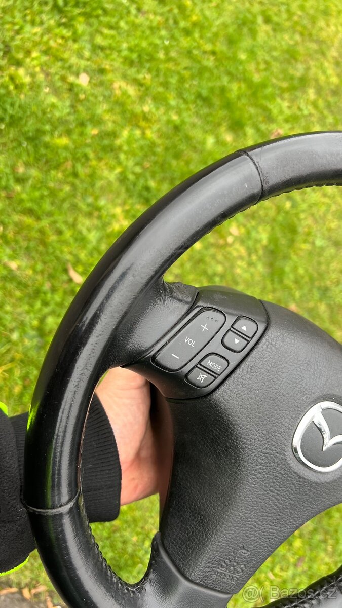 Kožený multifunkční volant Mazda 6 - 2