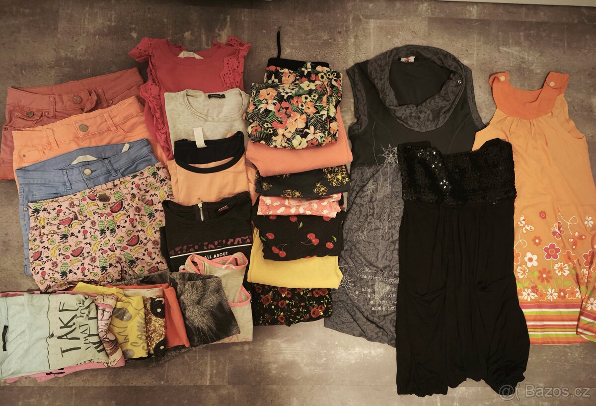 Velký balík cca 80 ks dívčí oblečení 7-9 let, kus 13 Kc - 2
