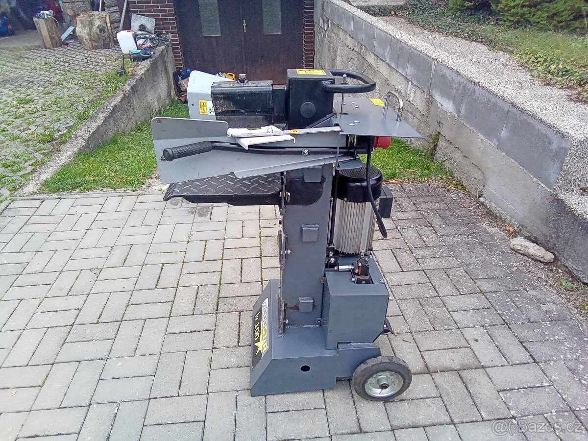 Štípačka dřeva - 2