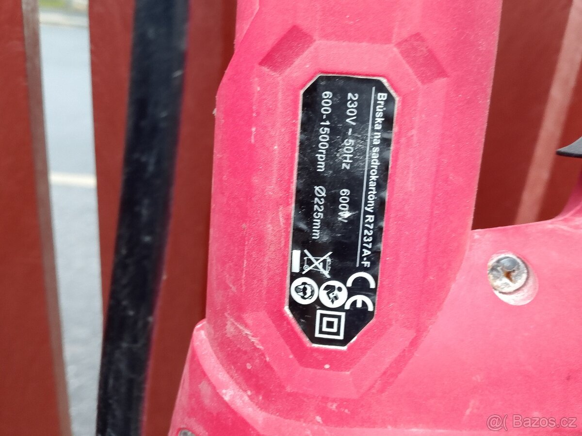 Bruska na sádrokartony - 2