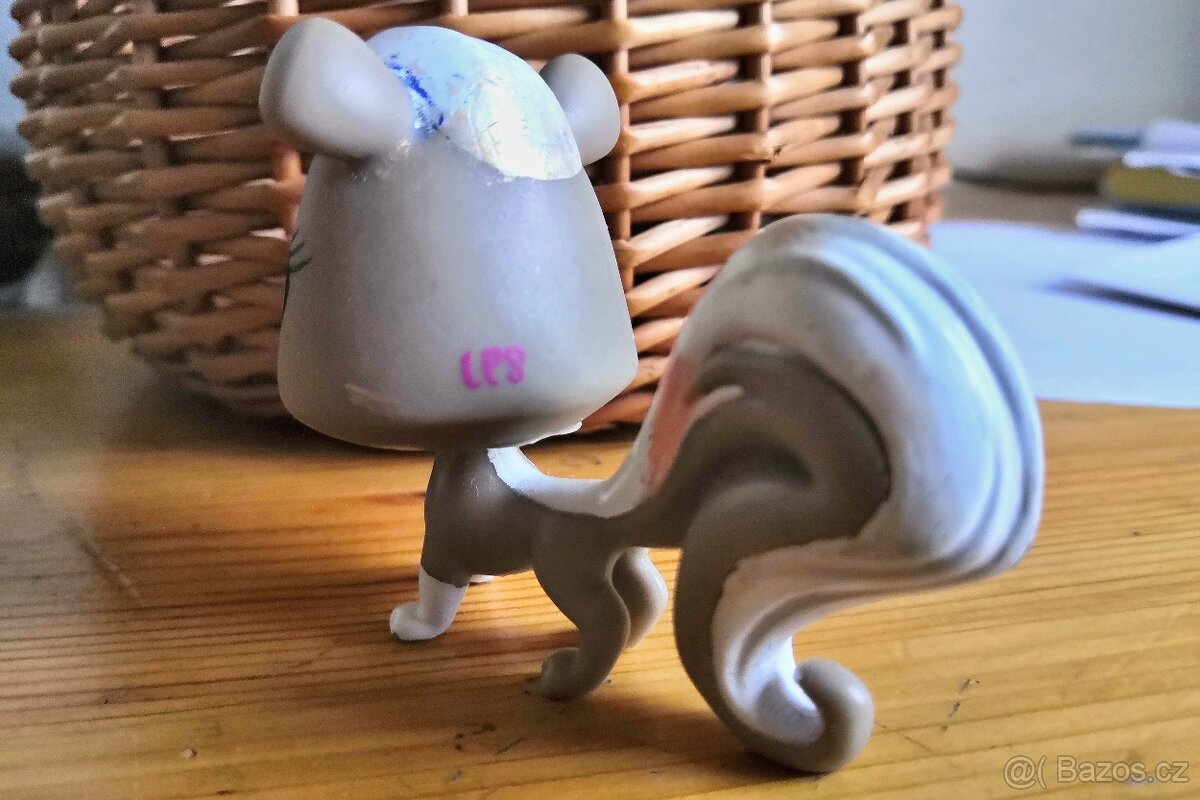 LPS skunk šedý - 2