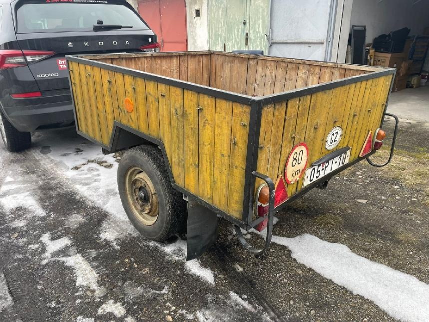 Nákladní přívěs za OA - 2