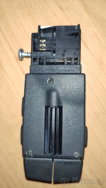 Ovládání rádia a bluetooth handsfree sady - Renault Laguna - 2