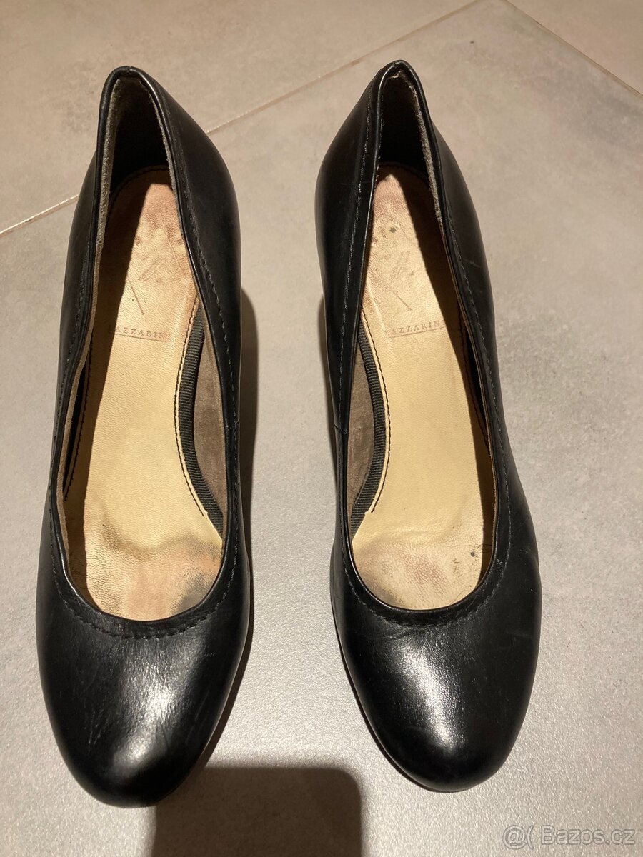 Kožené černé lodičky 38 Lazzarini - 2