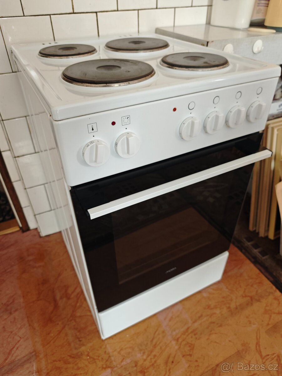 Elektrický sporák Mora ES 100 MW - 2