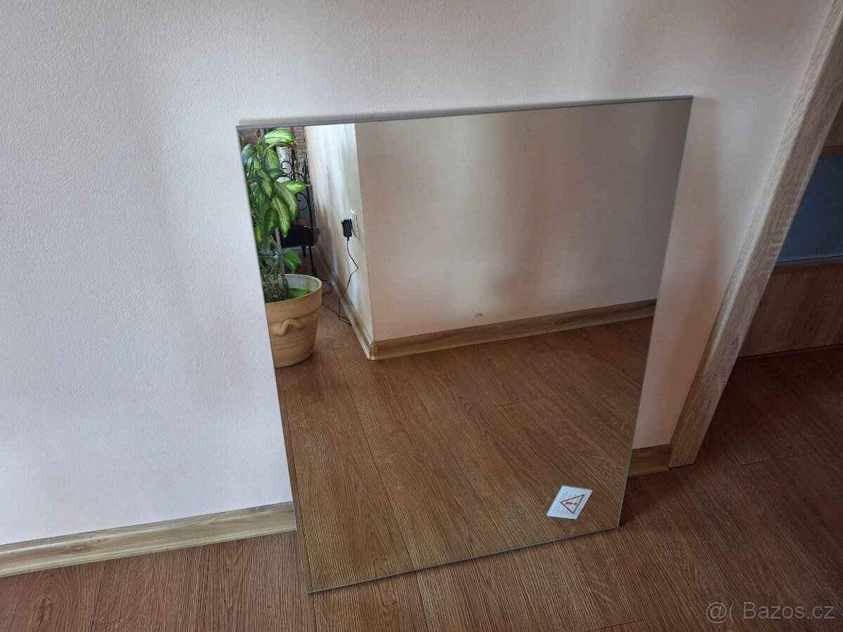 Koupelnové zrcadlo 80 x 60 cm - 2