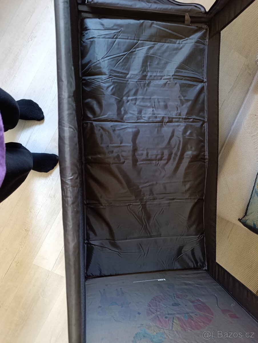Cestovní postýlka s matraci - 2