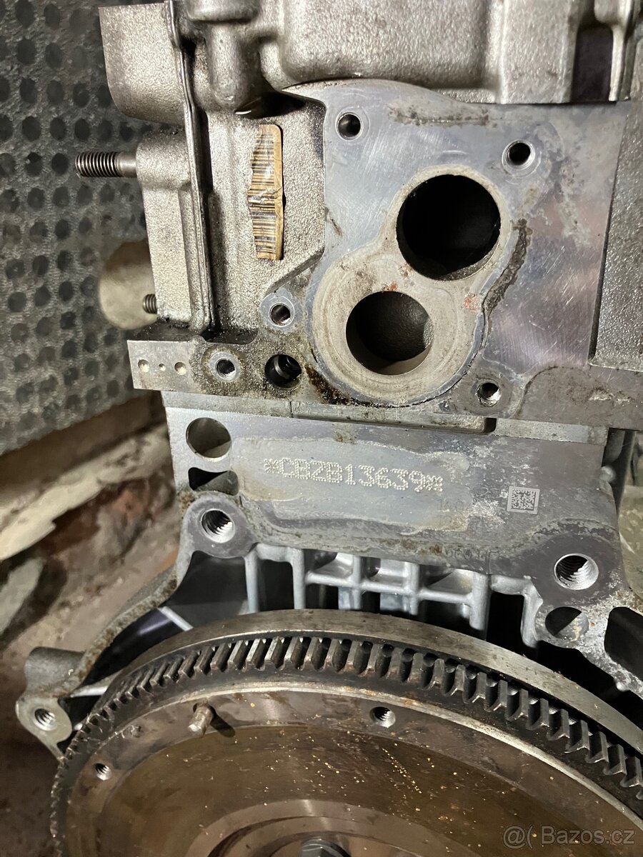 Prodám 2 motory - 2