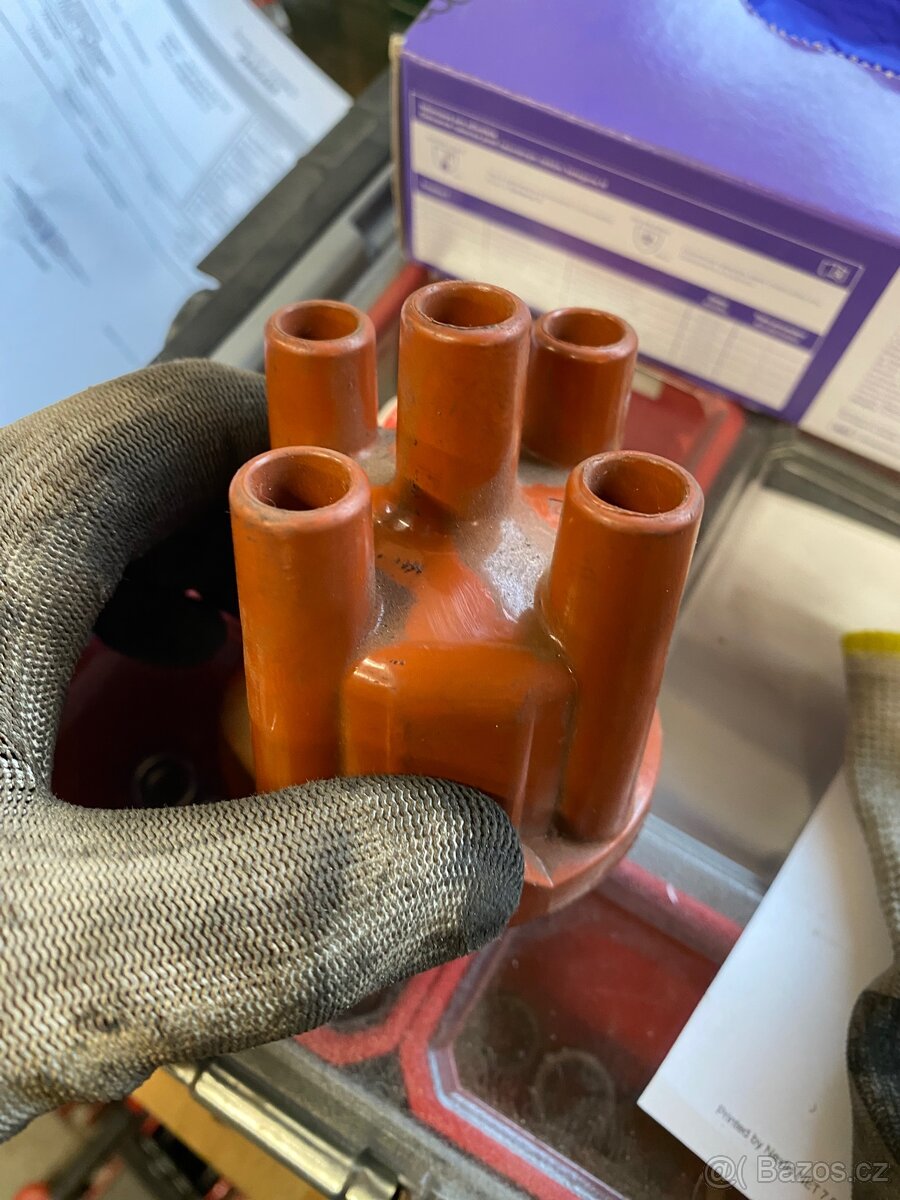 Víko rozdělovače - 2