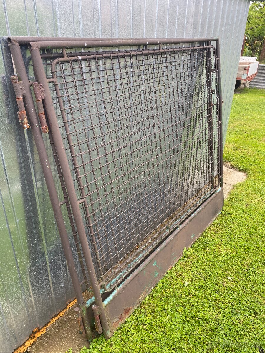Prodám bránu a branku - 2