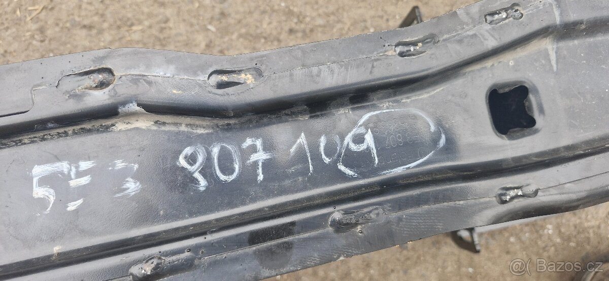 Vyztuha predniho narazniku skoda octavia IV 4 - 2