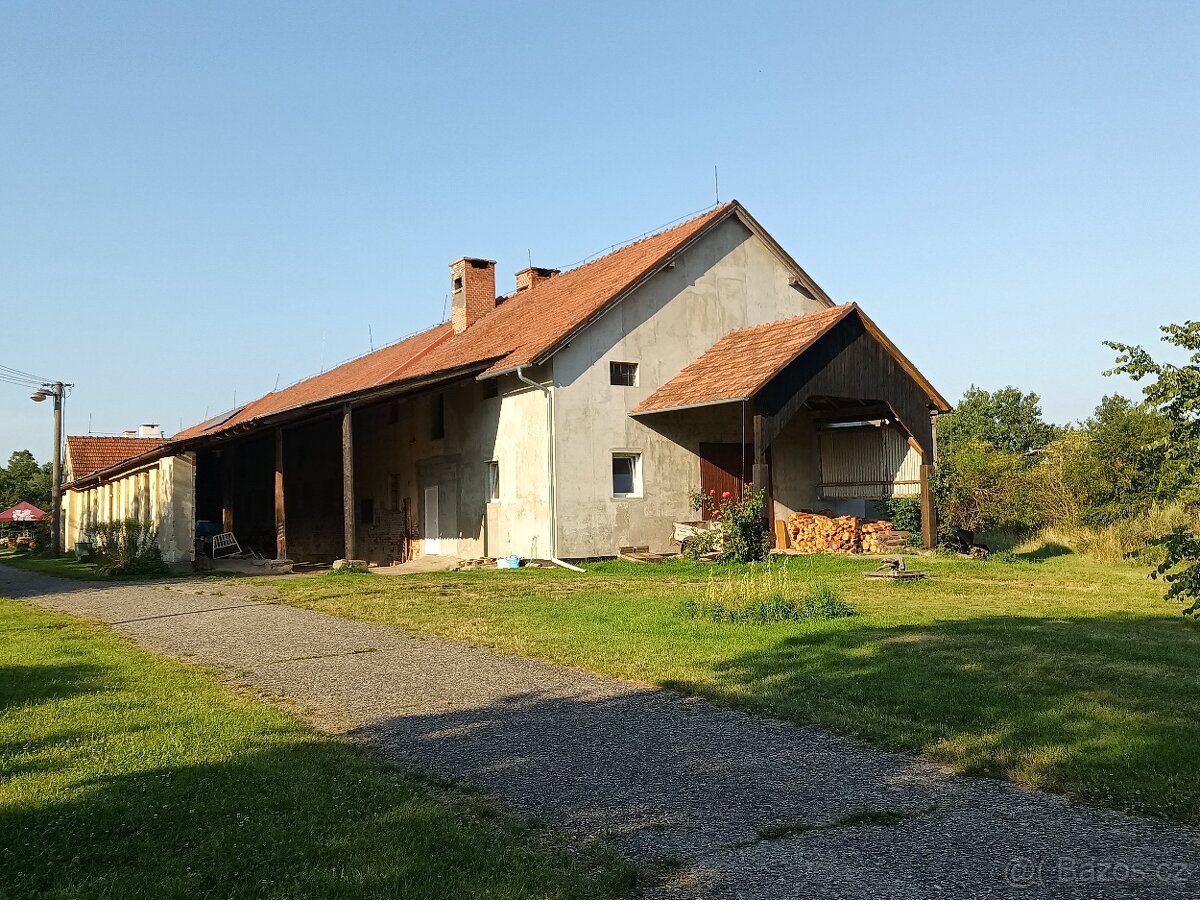 Kramolínský ranč – multifunkční budova - 2