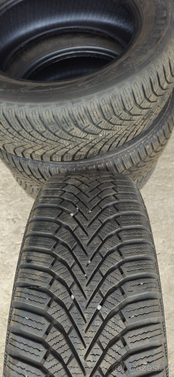 Pneu 195/65 R15 - 2