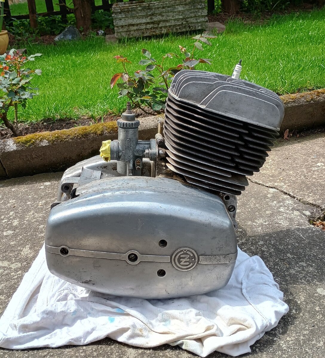 Motor ČZ 175/477 - 2
