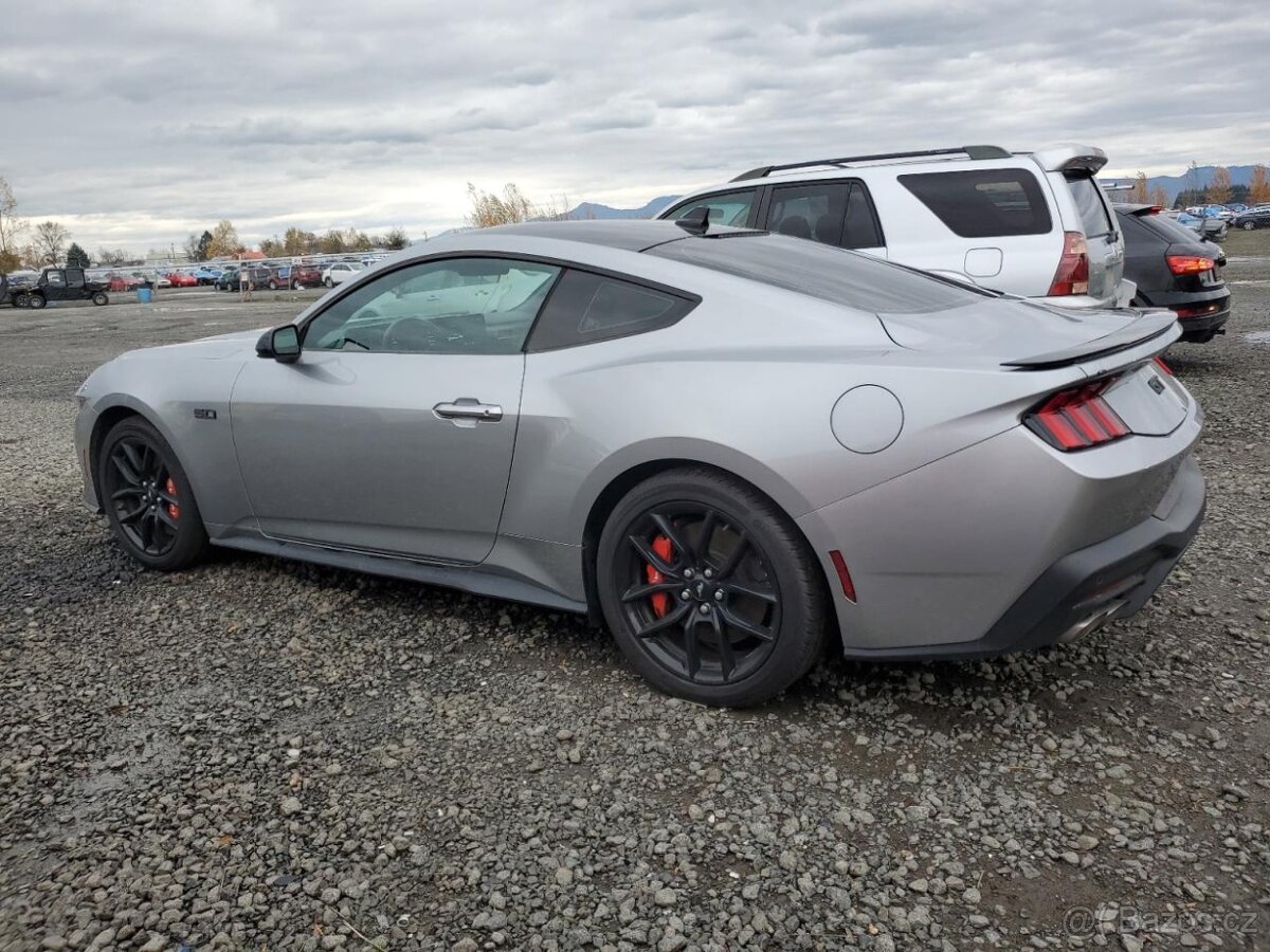 FORD MUSTANG GT 2024 - 2