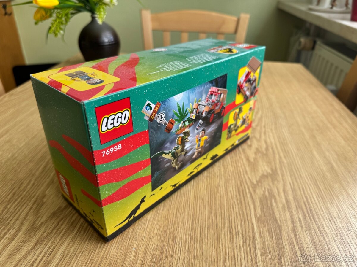Lego 76958 Útok dilophosaura - 2