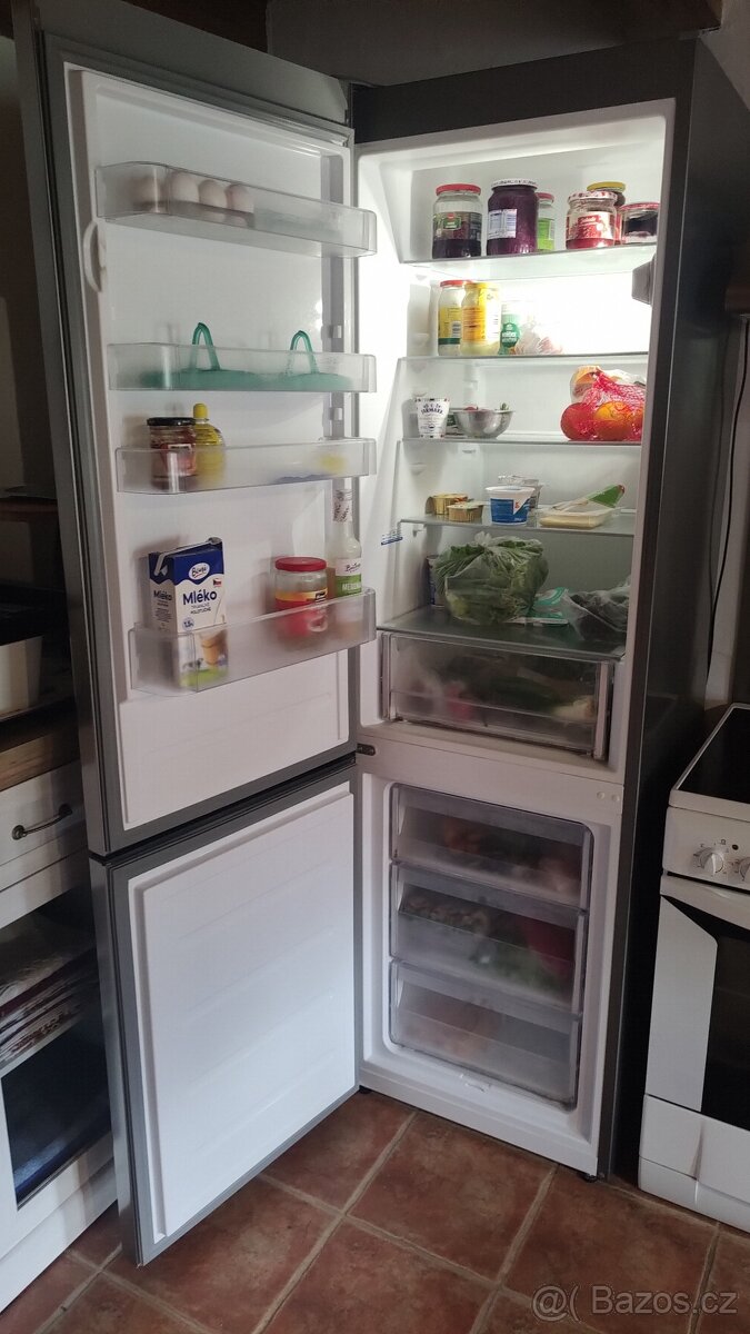 Lednice Indesit nerez - 2