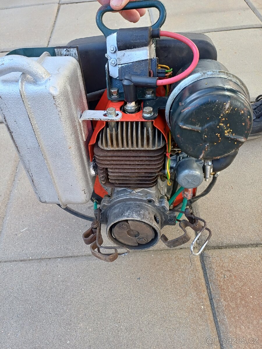 Prodám motor jikov - 2