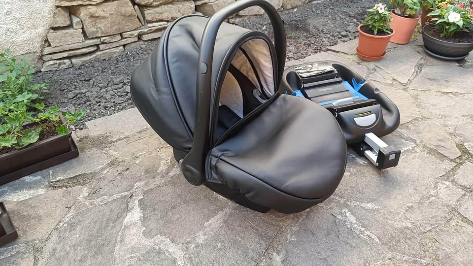 Autosedačka Avionaut Kite + isofixová báze - 2