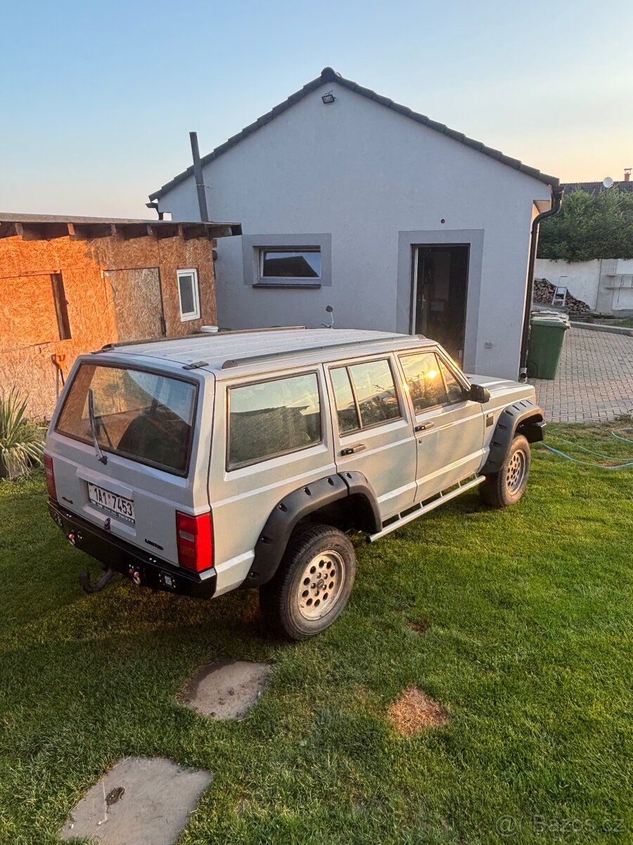 Jeep cherokee xj - 2