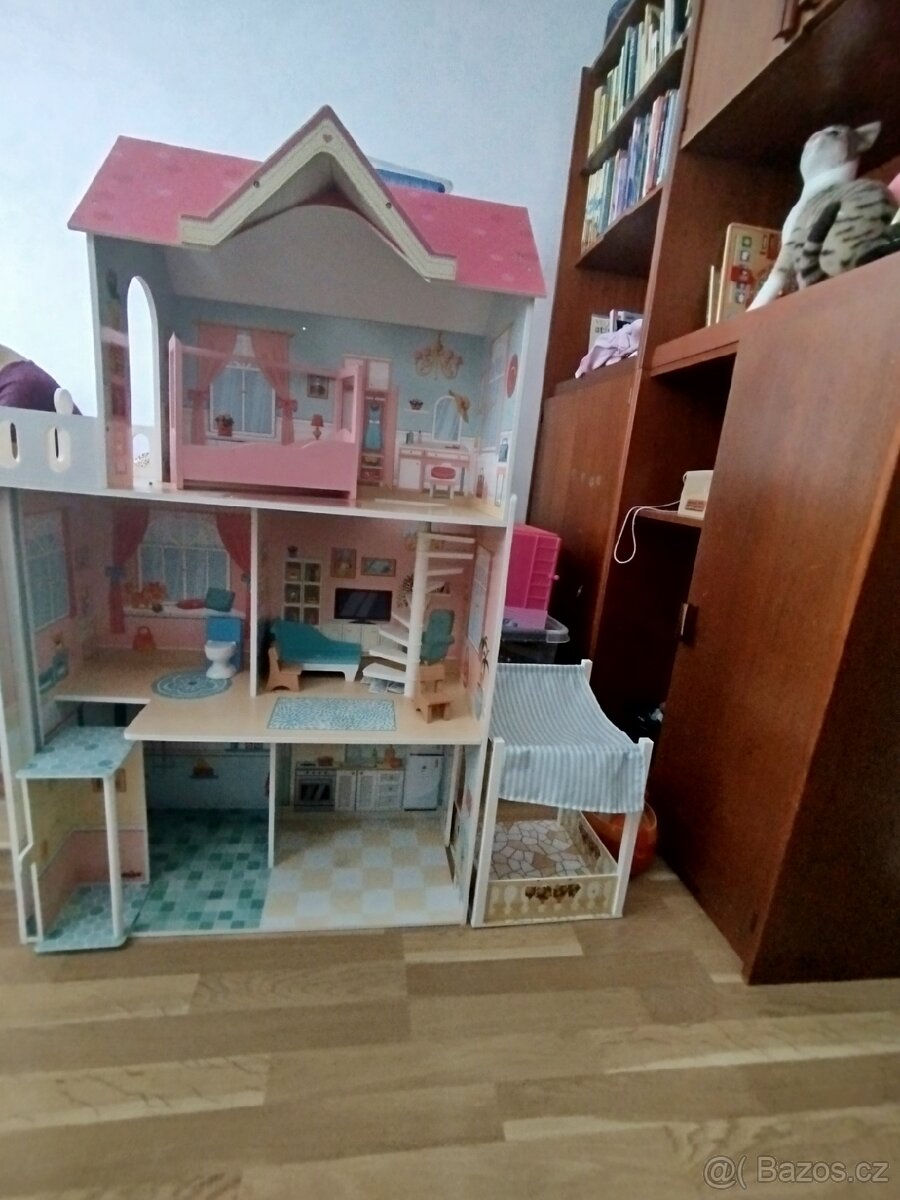 Domeček pro panenky - 2
