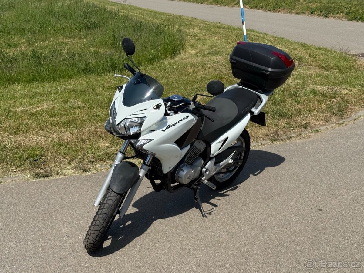 HONDA VARADERO XL125V, výkon 11kW