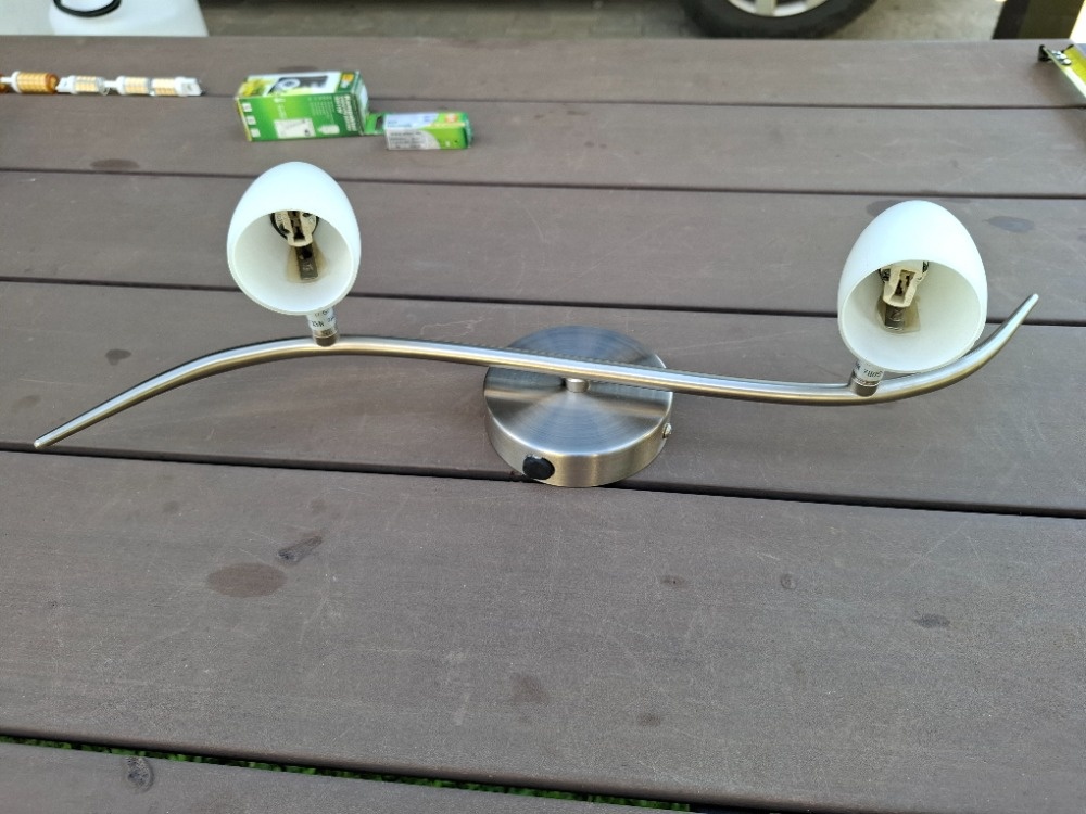 Prodám sadu přisazených lustrů GLOBO 6+2 - 2