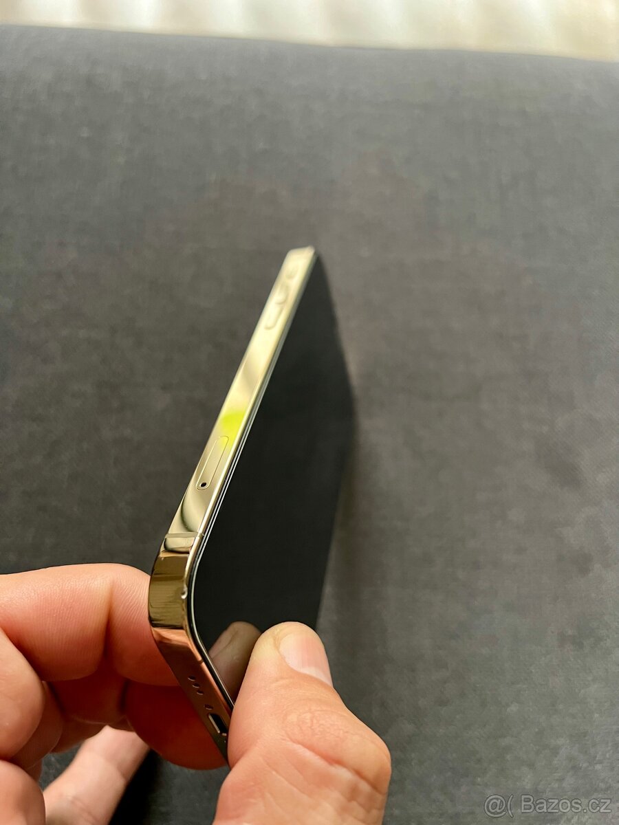 Iphone 12Pro (rezervace do 18.11.) - 2