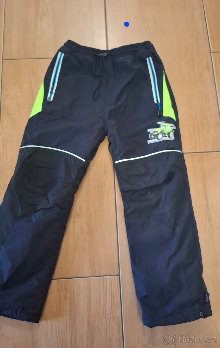 Zateplene šustakové kalhoty a softhelove kalhoty - 2