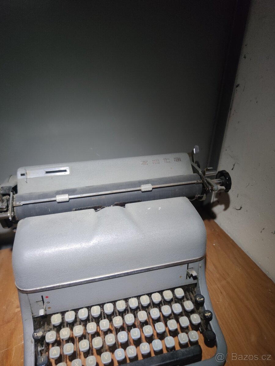 Psací stroj Zeta 50.léta - 2