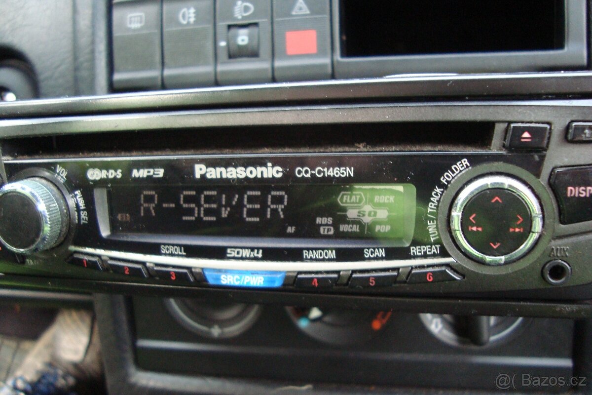 Autorádio na CD a MP3 Panasonic - 2