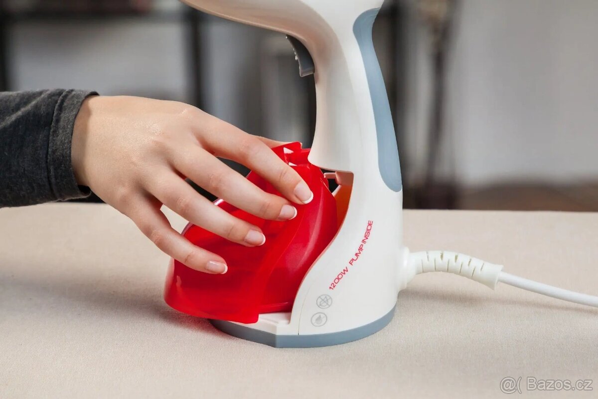 parní žehlička SOLAC PC1500 Vertical Steam Iron Niagara, nep - 2