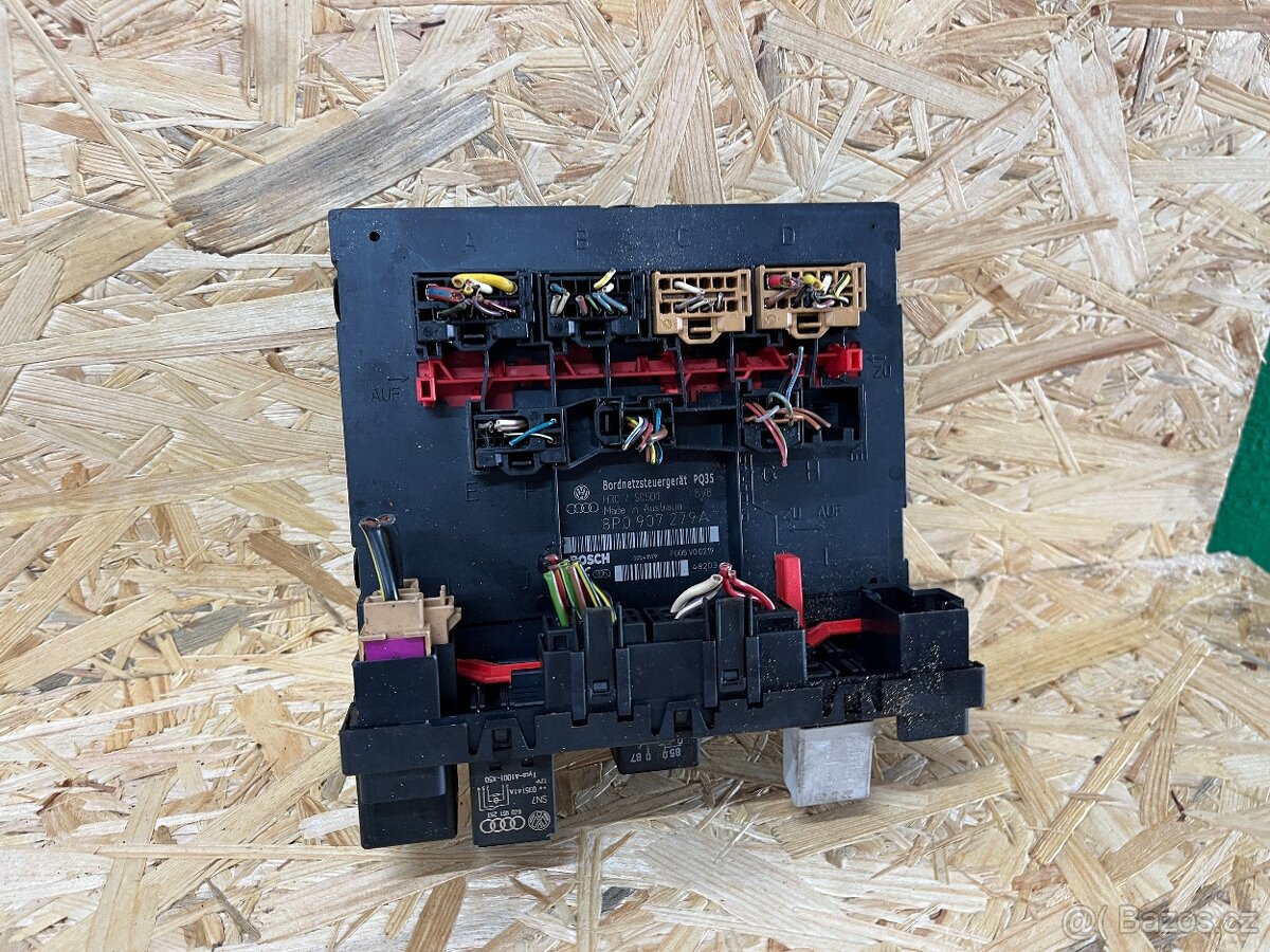 ŘÍDICÍ JEDNOTKA PALUBNÍ SÍTĚ 8P0907279A - 2