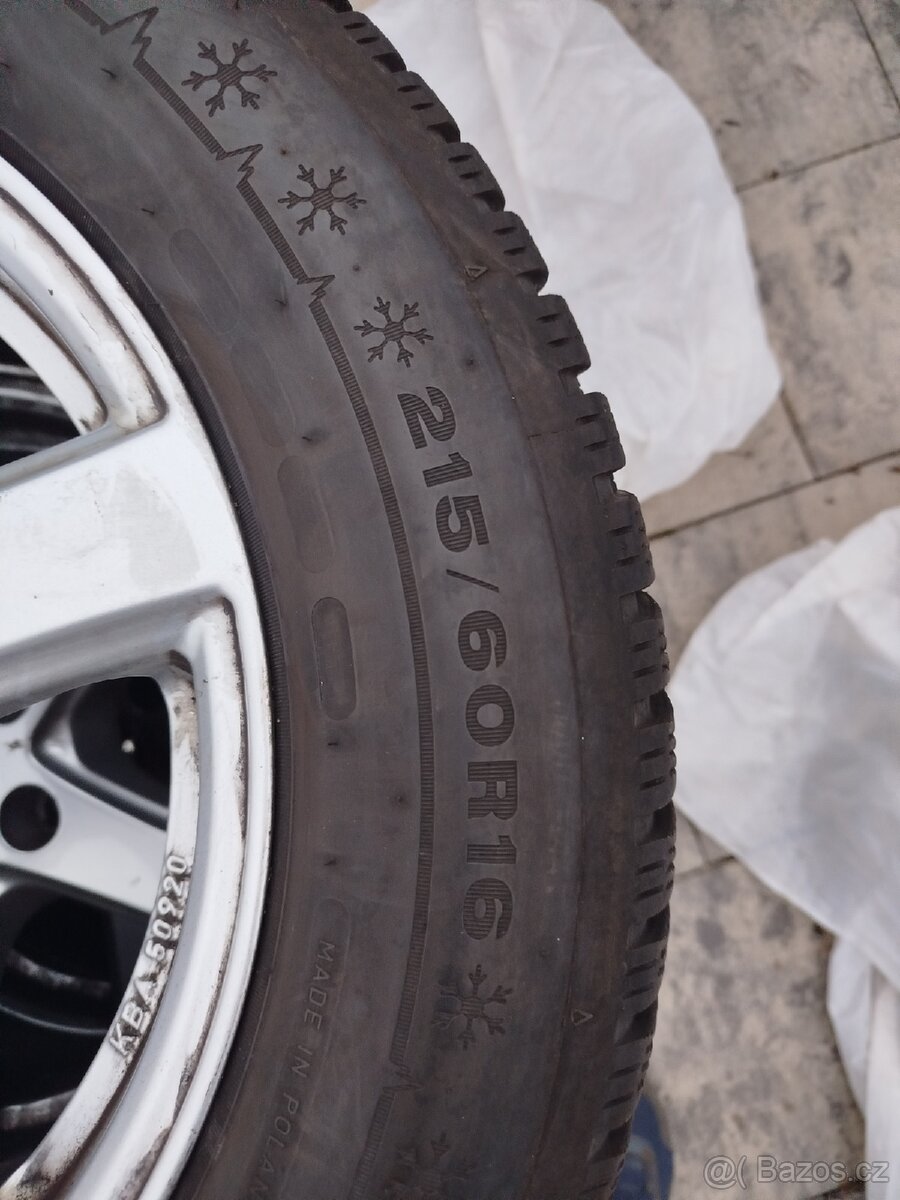 Prodám ALU VW s pneu 215/60/16 - 2