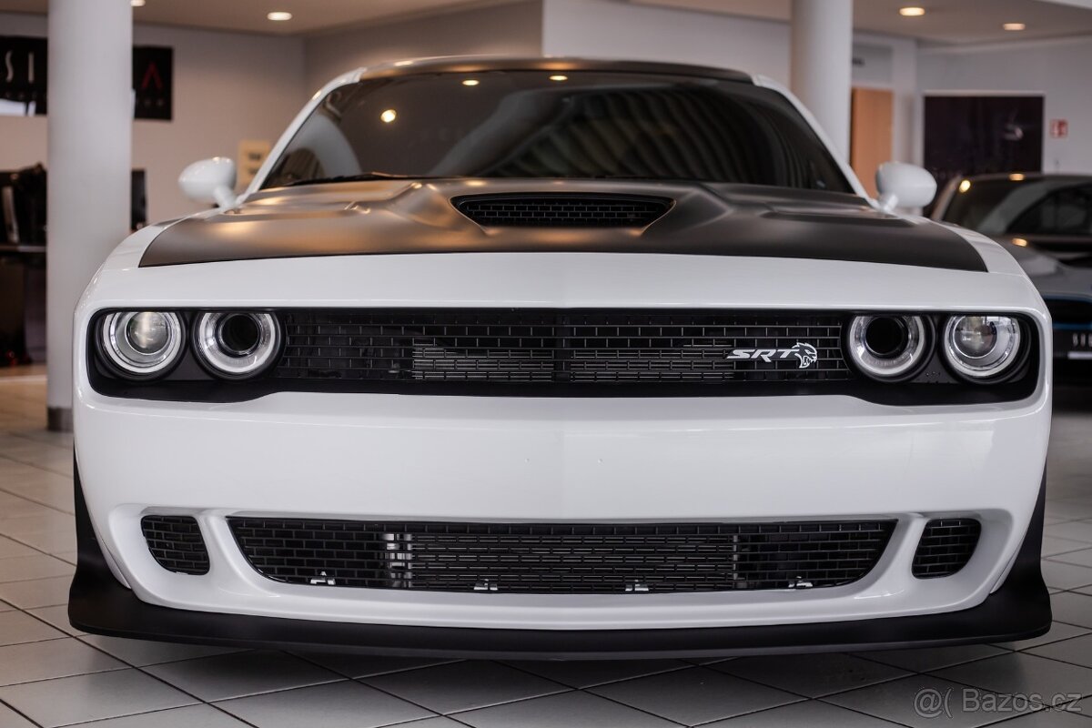 Dodge Challenger Hellcat - 2