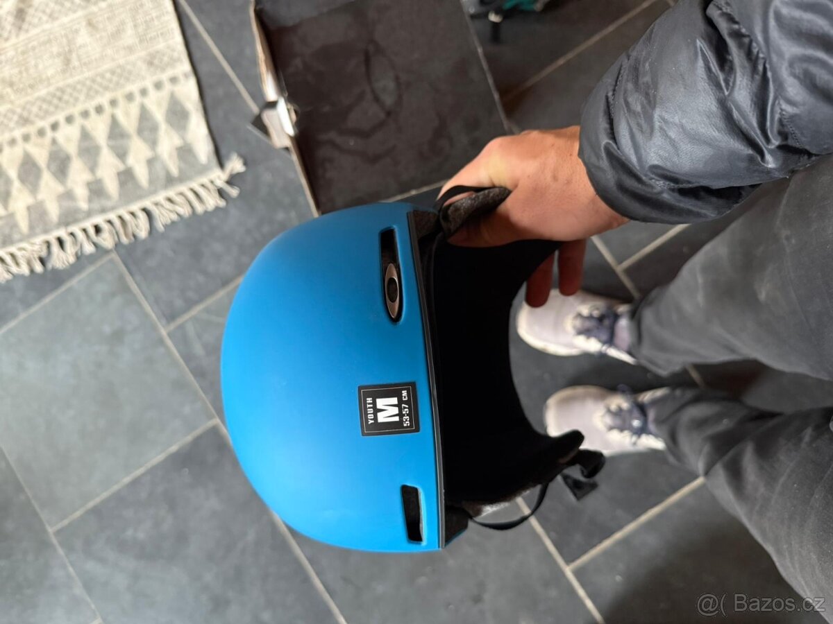 Nová lyžařská snowboardová helma Oakley MOD1 - 2