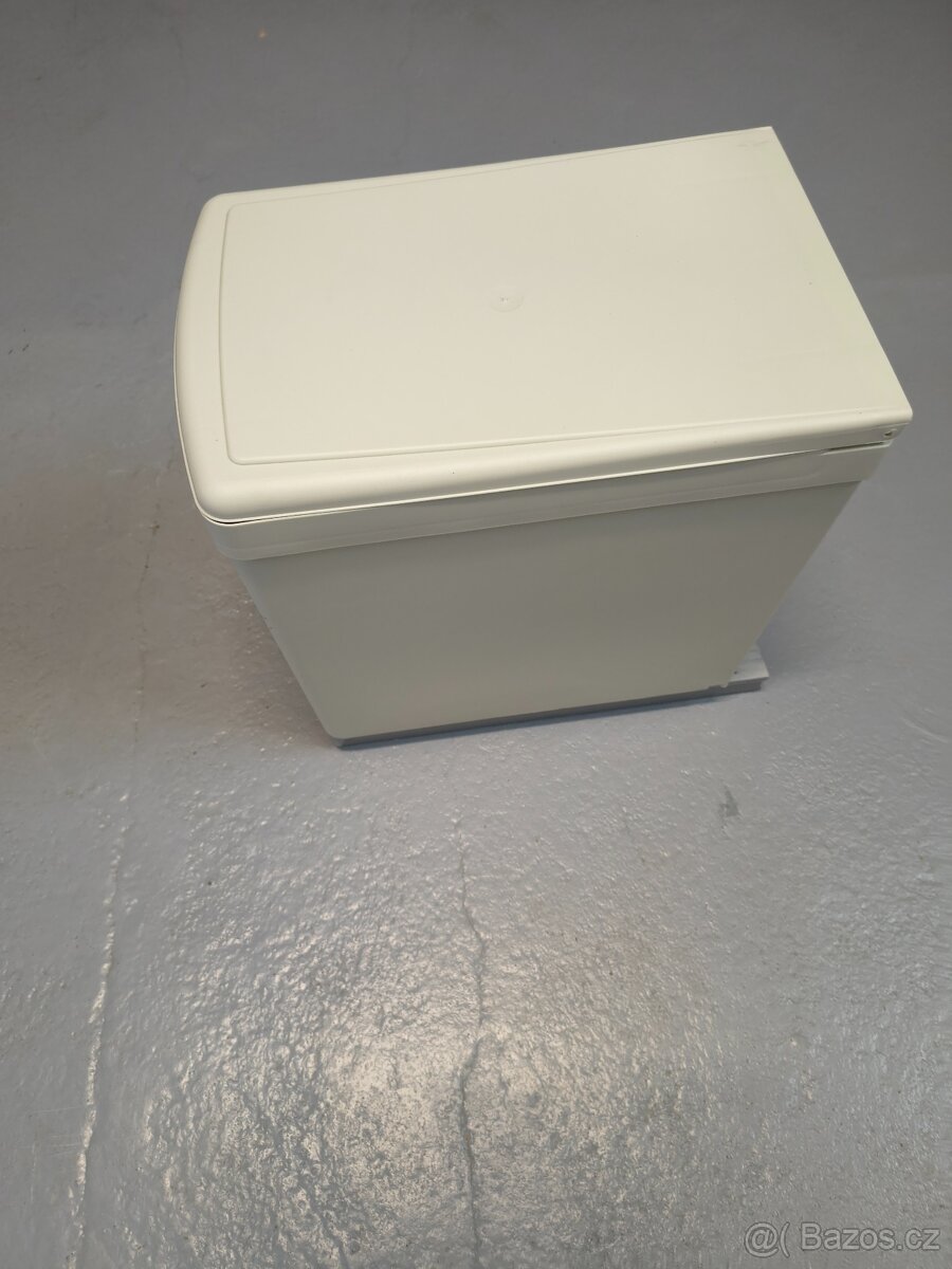 Nový odpadkový koš Linea - 2