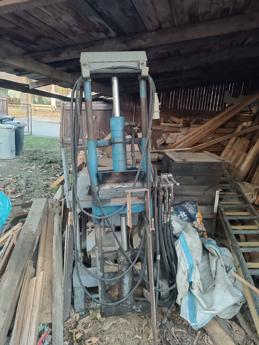 Cirkulárka se štípačkou - 2