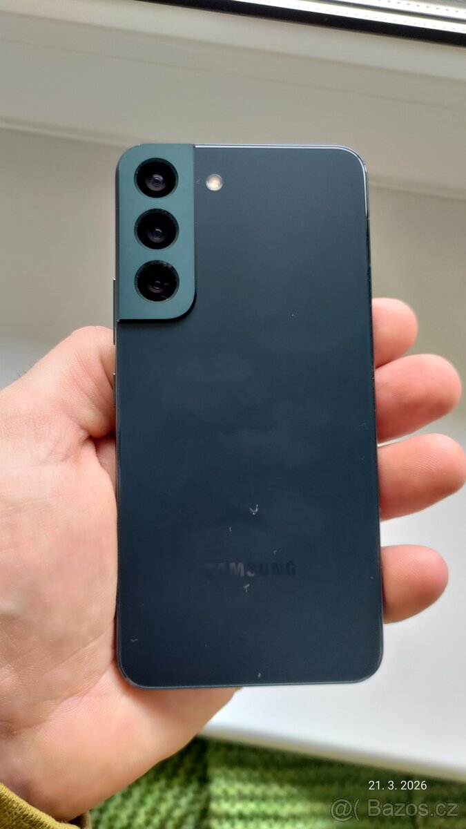 Samsung Galaxy S22 - 2