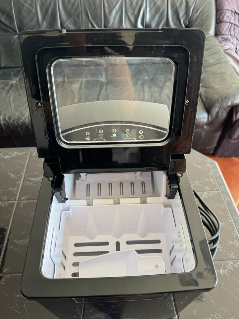 ledovač Sencore SIM 3000BK - 2